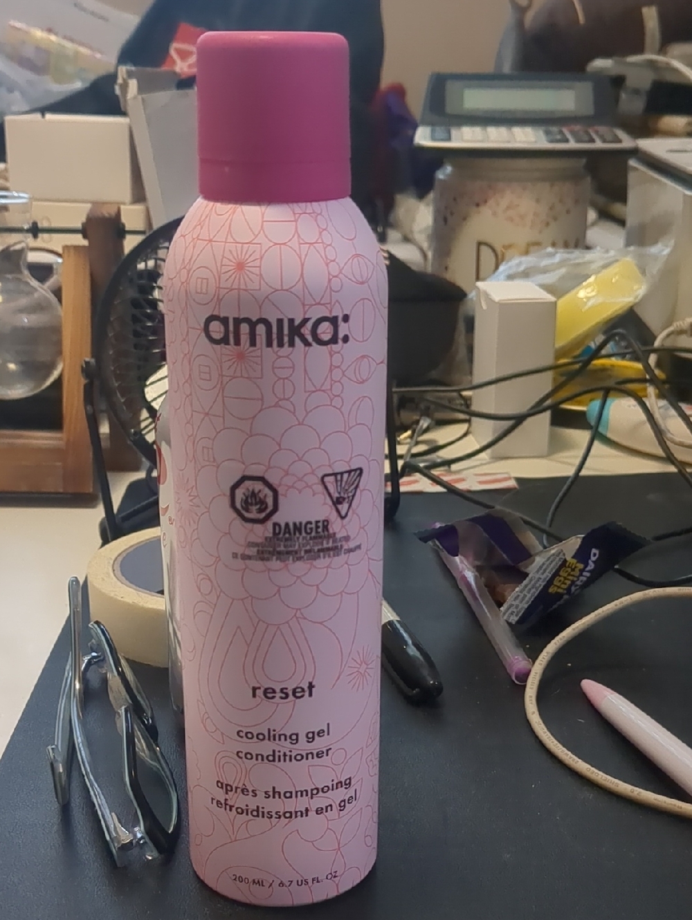 Amika cooling gel